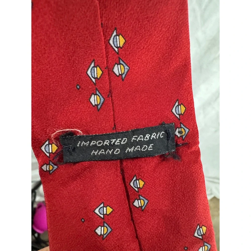 Handmade Red Geometric Diamond Pattern Silk Blend Necktie Imported Fabric Mens